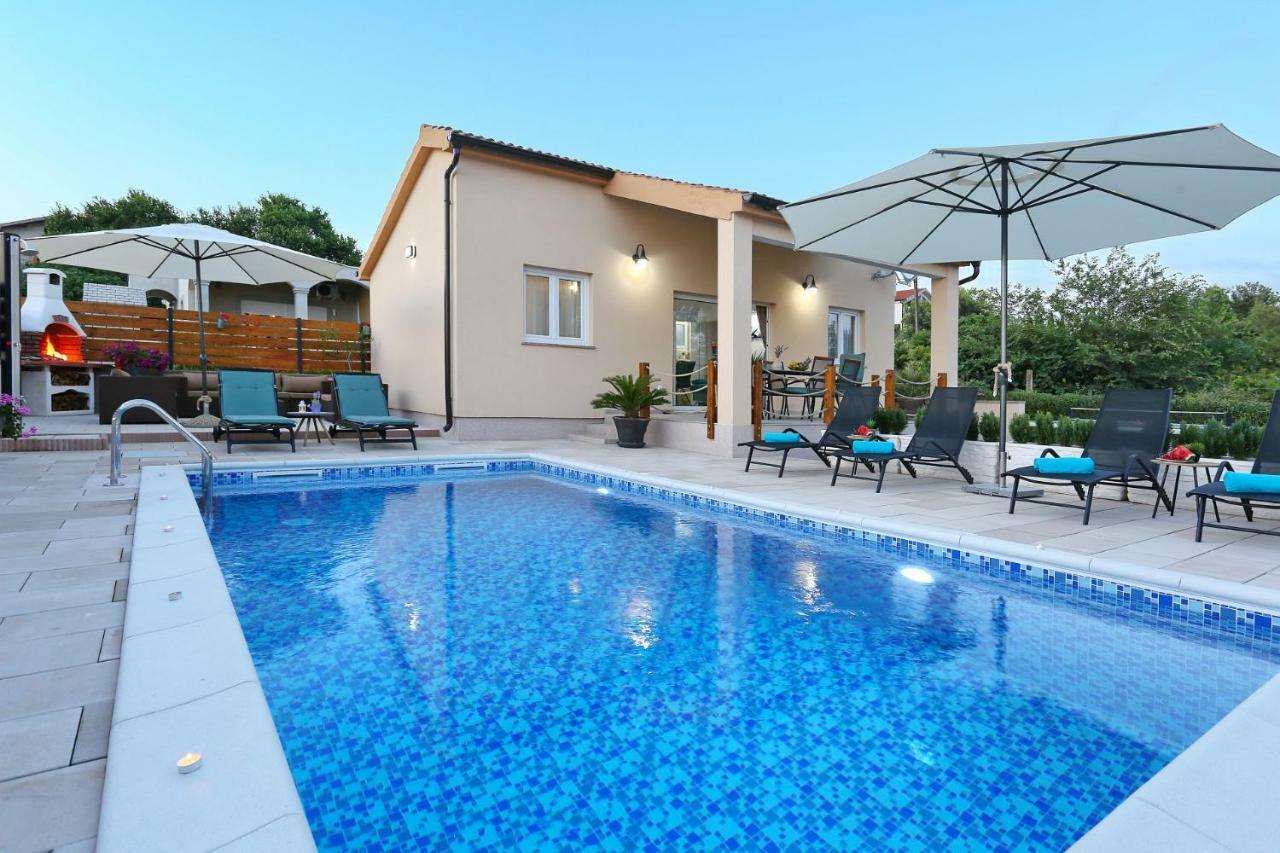 ポセダリェ Punta Garden Pool Houseヴィラ エクステリア 写真